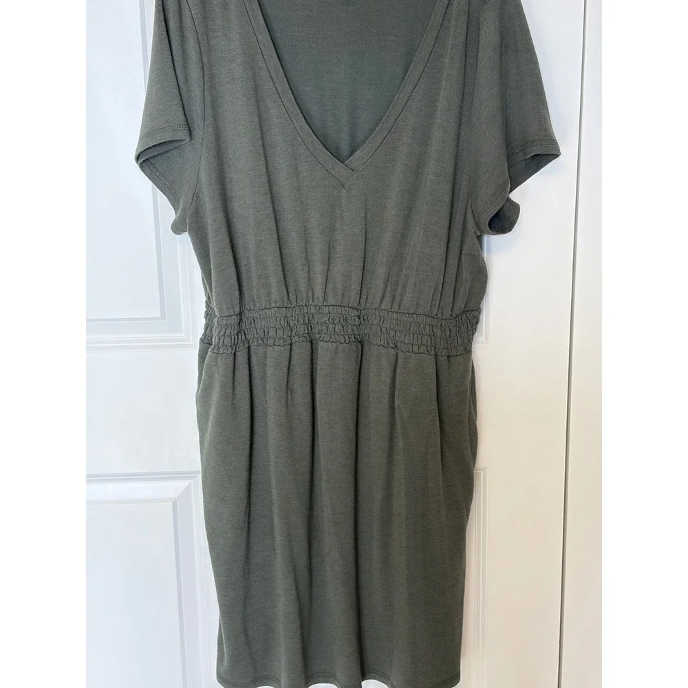 Torrid Sleep Womens Plus Size 3 Olive Green Smocked Waist V-Neck Nightgown - Picture 2 of 5
